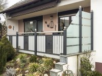 Terrasengelaender mit Sichtschutz aus Glas